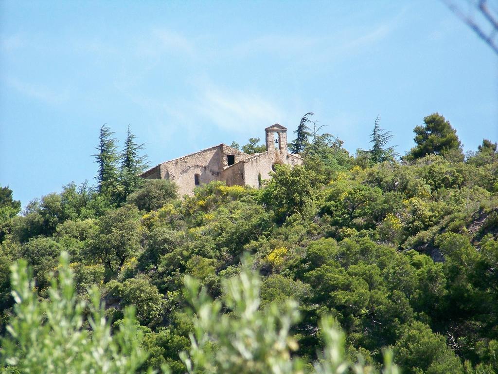 Logis Hotel De L'Etang Кюкюрон Екстериор снимка